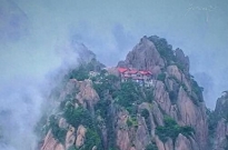 七律 黄山天都峰