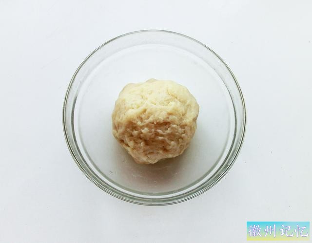 黄山烧饼，徽州的传统小吃，独特的搓酥做法，使面皮分层薄如纸-5.jpg