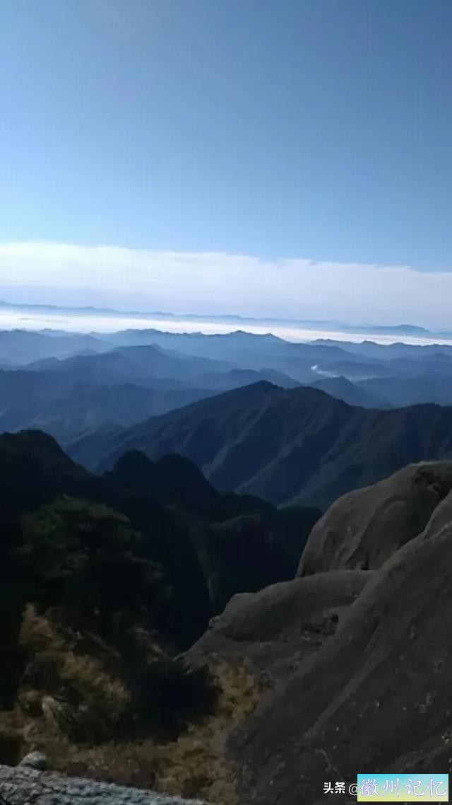 看日出不雅观云海登顶莲花峰，76岁老父亲和72岁老母亲自助游黄山-18.jpg