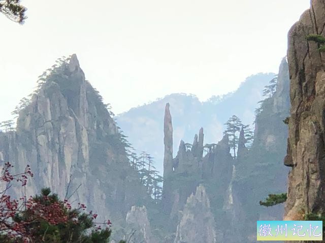 攀登黄山主峰之一、第二高峰，海拔1860米的光明顶-44.jpg