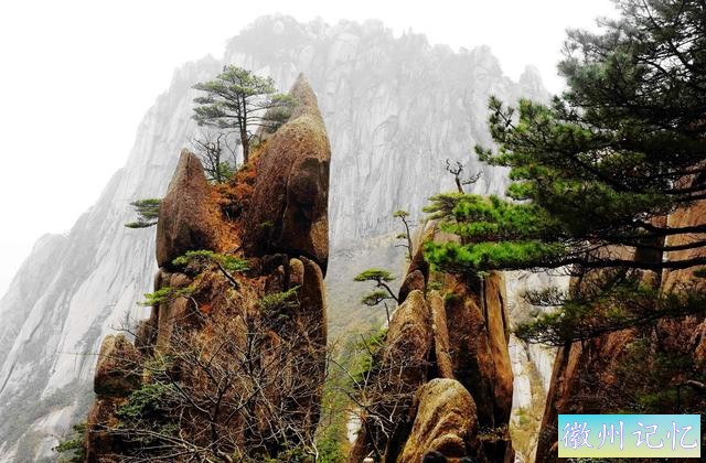 二上天都峰——黄山最险处——鲫鱼背-4.jpg