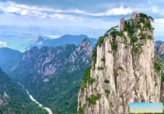 黄山天都峰.无限风光的险峰-1.jpg