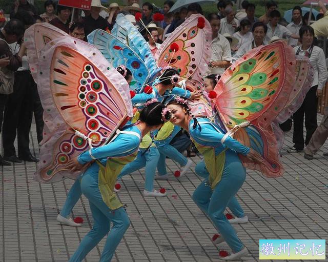 缤纷的节日：重阳庙会十八蝴蝶翩翩飞-3.jpg